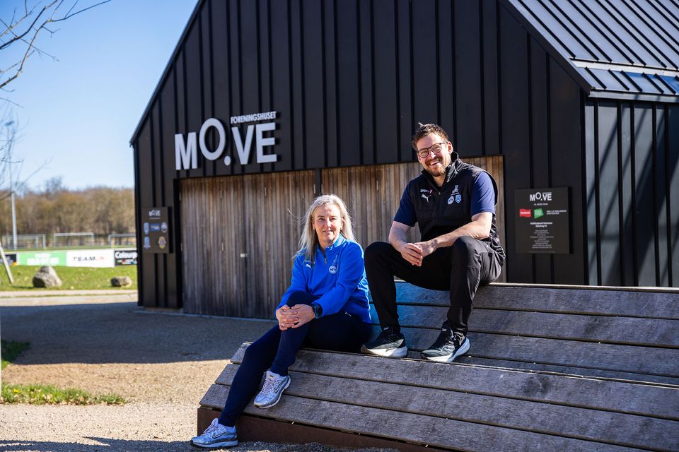 Nykøbing Falster Håndboldklub og Nykøbing FC skal sammen hjælpe unge på vej mod job og uddannelse