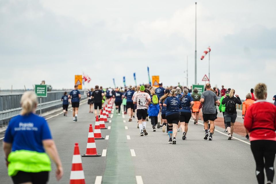 Storstrømmens broløb samlede tusindvis til historisk løbefest
