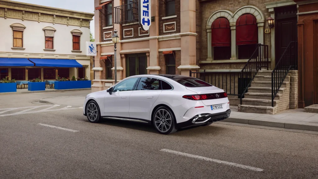 Mercedes sender elektrisk C-Klasse til Danmark: Fra 504.900 kroner og op til 761 km
